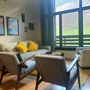Con Jardin Comunitario En Pallars Sobirà Apartamento